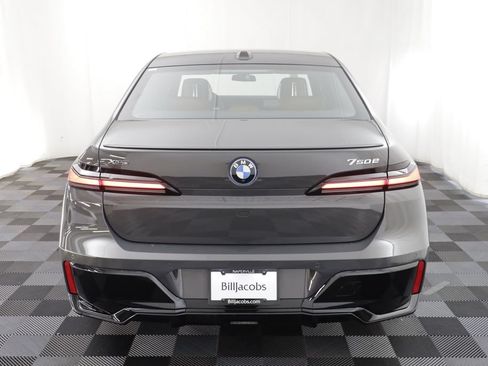 Used 2026 BMW 750e xDrive w/ Executive Package AWD/4WD image 20