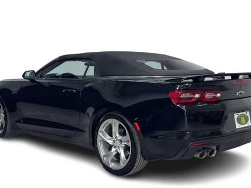 Used 2024 Chevrolet Camaro LT w/ Technology Package RWD image 7