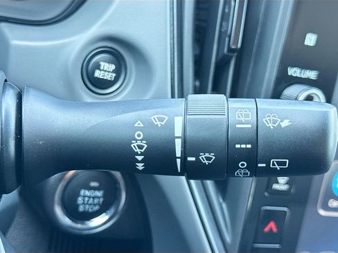 Certified 2025 Subaru Crosstrek 2.5i Limited w/ Crosstrek Mirror Package image 17