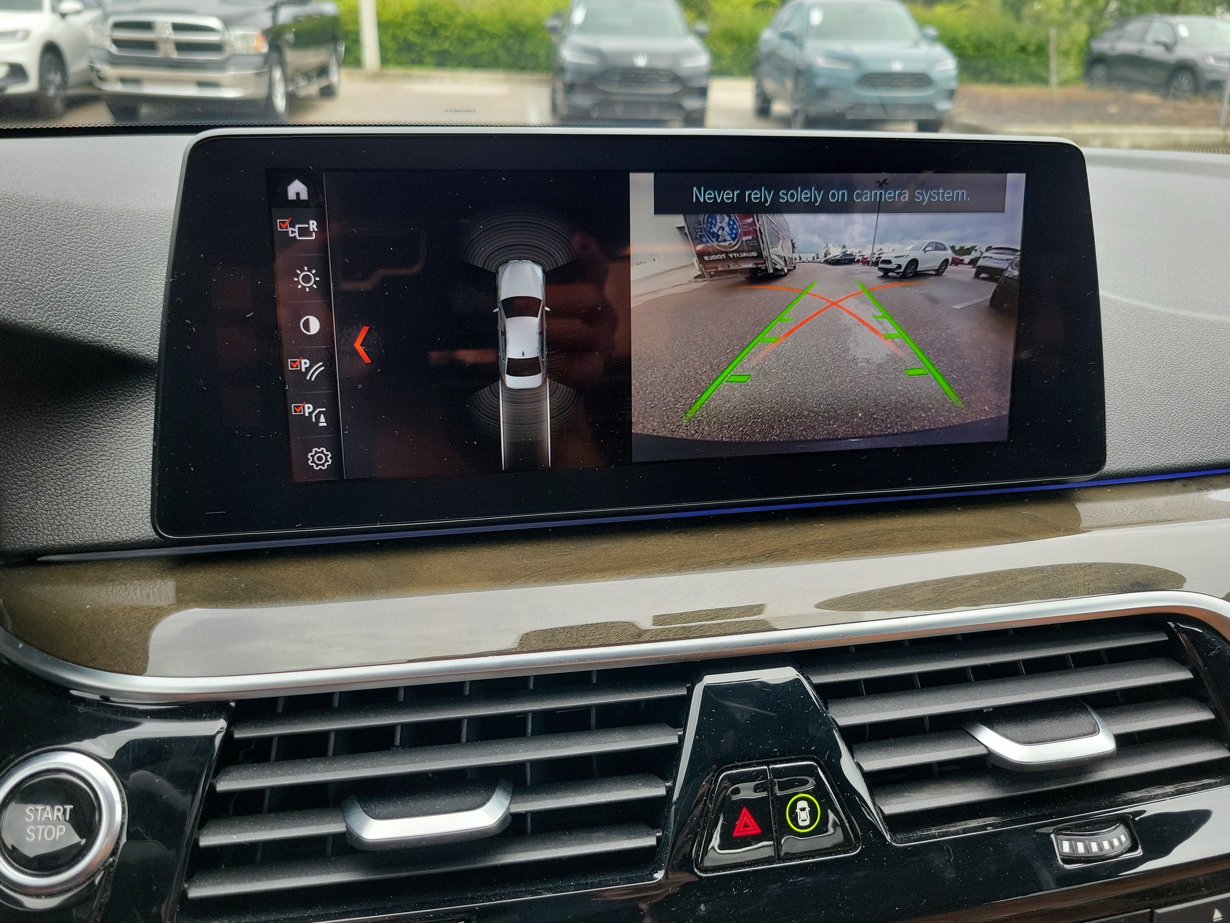 Used 2018 BMW 530e w/ Premium Package 2 RWD image 32