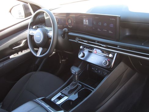 Used 2025 Hyundai Tucson SEL image 9