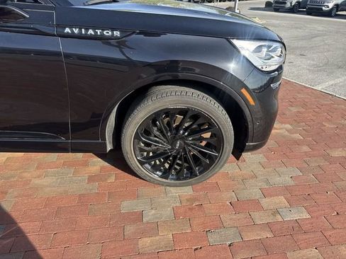 Used 2023 Lincoln Aviator Reserve w/ Equipment Group 201A image 17