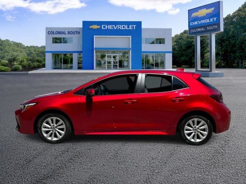 Used 2024 Toyota Corolla SE FWD image 3