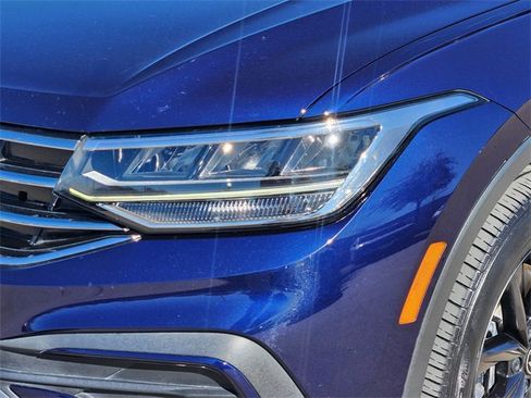 Used 2023 Volkswagen Tiguan SE image 22