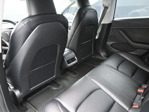 Used 2023 Tesla Model 3 Performance image 6