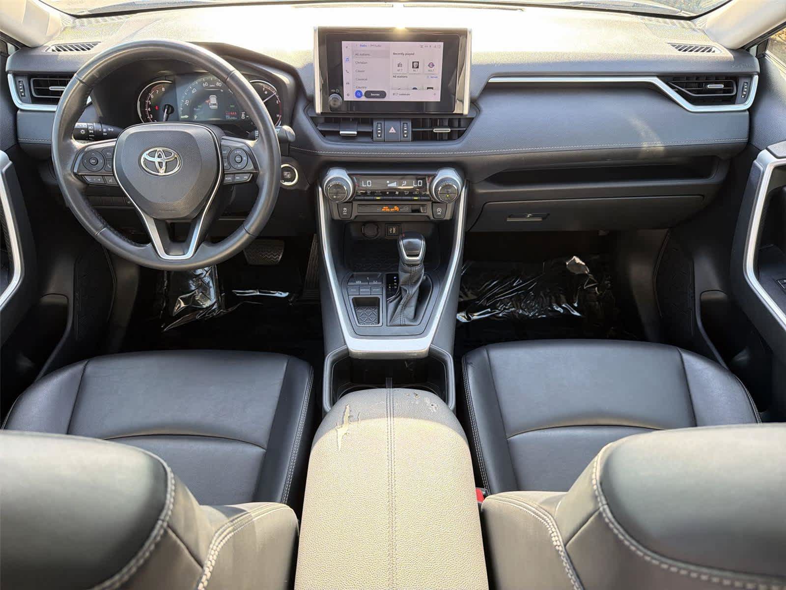 Used 2023 Toyota RAV4 XLE Premium FWD image 11