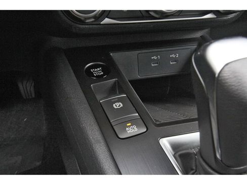 New 2026 Nissan Kicks S image 18