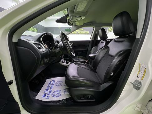 Used 2019 Jeep Compass Latitude w/ Popular Equipment Group AWD/4WD image 18