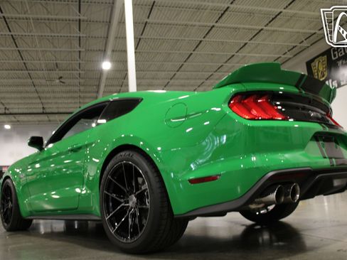 Used 2019 Ford Mustang GT RWD image 30