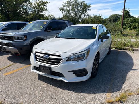 Used 2019 Subaru Legacy 2.5i w/ Alloy Wheel Package AWD/4WD image 9