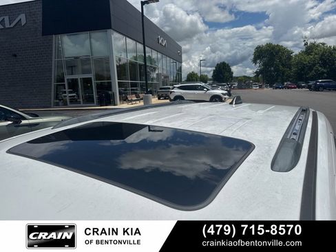 Used 2018 Jeep Grand Cherokee Limited AWD/4WD image 28