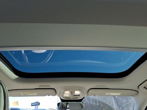 Certified 2026 Volvo V60 B5 Cross Country Ultra w/ Protection Package Premier image 13