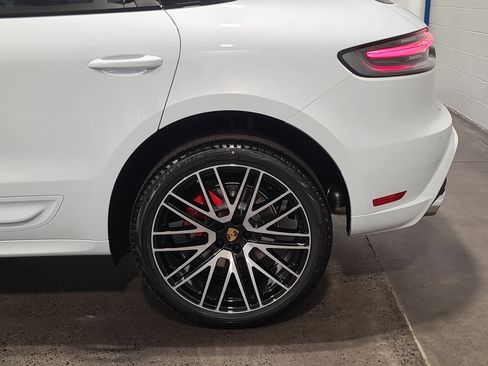 New 2026 Porsche Macan S AWD/4WD image 34
