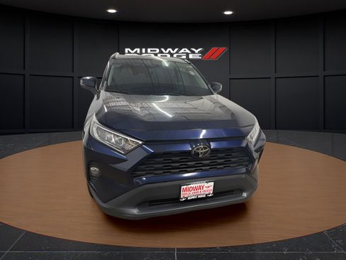 Used 2021 Toyota RAV4 XLE AWD/4WD image 5