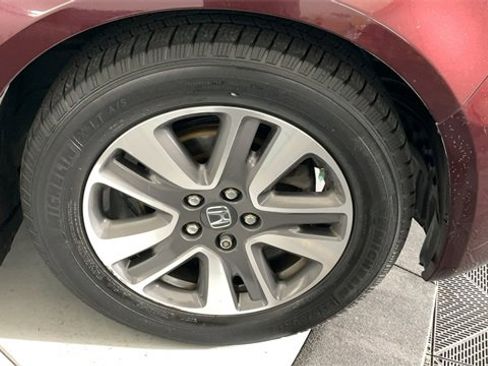 Used 2014 Honda Odyssey Touring image 32