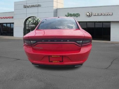Used 2022 Dodge Charger SXT RWD image 10