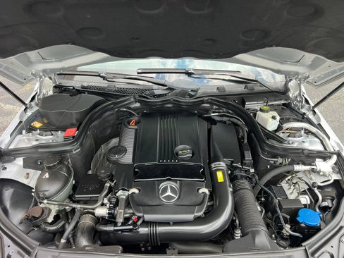 Used 2013 Mercedes-Benz C 250 Sedan w/ Multimedia Pkg image 42
