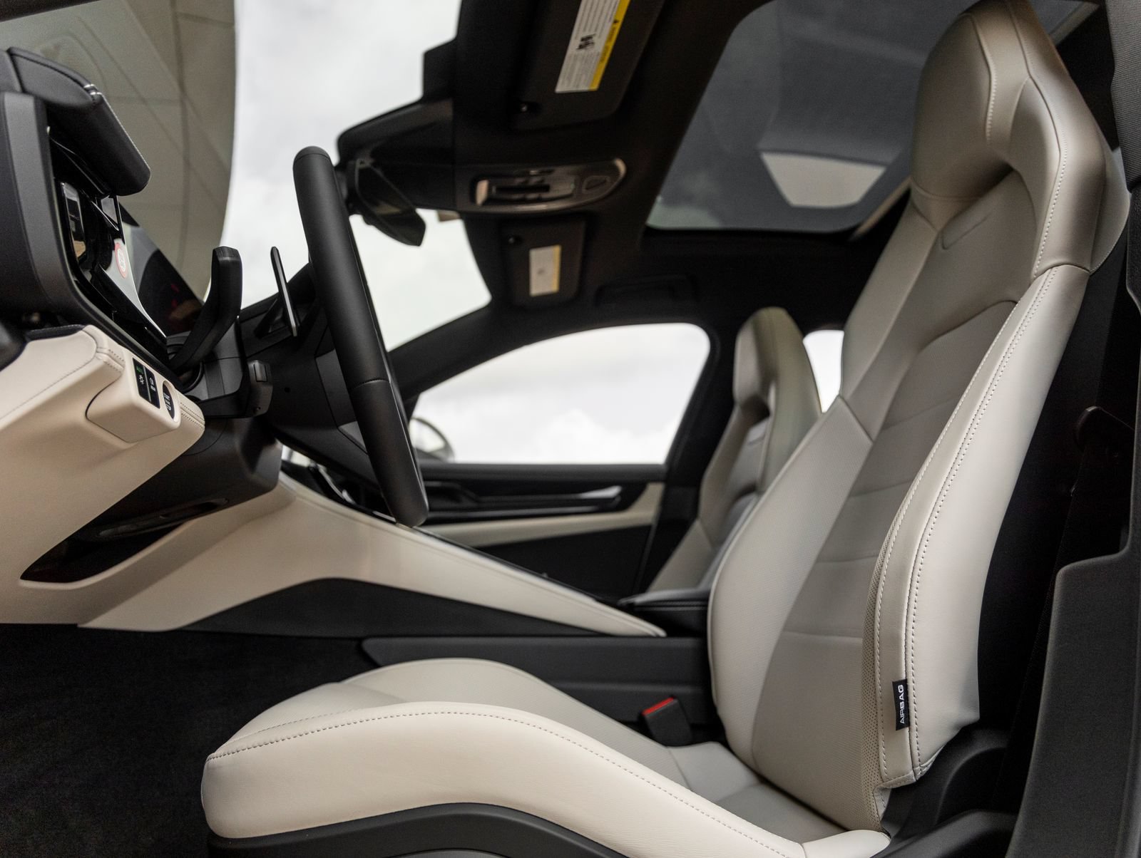 New 2026 Porsche Panamera 4 AWD/4WD image 25