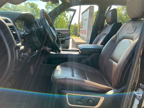 Used 2022 RAM 1500 Limited image 18