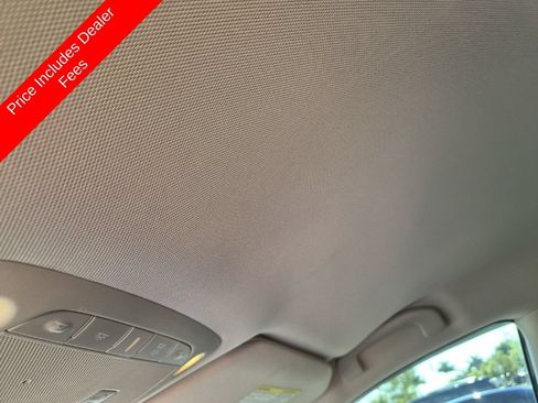 Used 2020 Nissan Pathfinder SL w/ Cargo Package FWD image 10