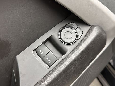 Used 2019 Chevrolet Camaro LT image 11