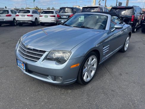 Used 2005 Chrysler Crossfire Limited image 4