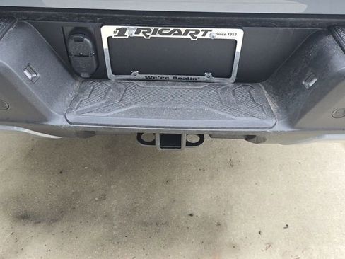 New 2026 Chevrolet Silverado EV LT image 16