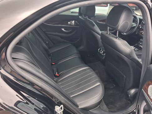 Used 2017 Mercedes-Benz E 300 4MATIC image 12