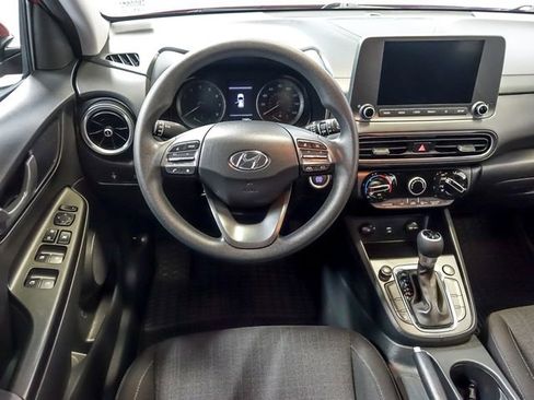 Used 2023 Hyundai Kona SEL AWD/4WD image 16