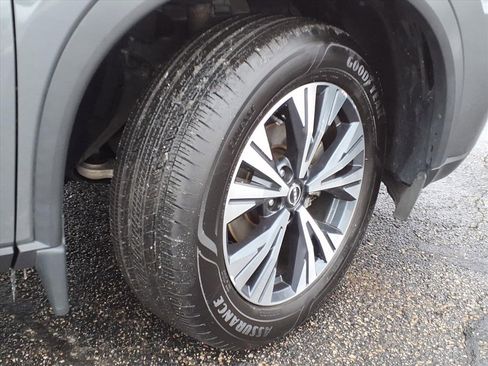 Certified 2023 Nissan Rogue SV image 4