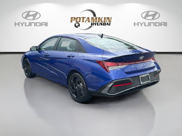 Certified 2026 Hyundai Elantra Sport FWD image 7
