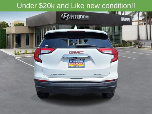 Used 2024 GMC Terrain SLE AWD/4WD image 4