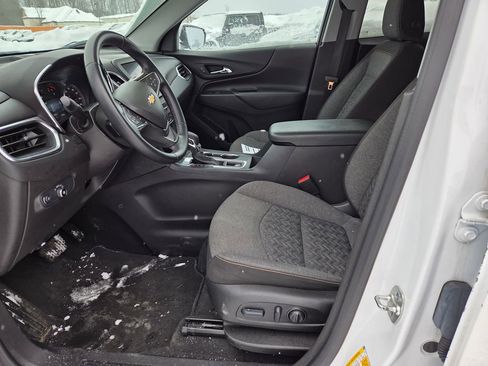 Used 2024 Chevrolet Equinox LT image 6
