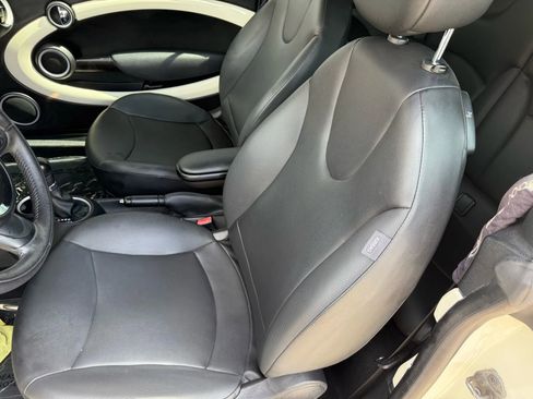 Used 2013 MINI Cooper Convertible image 13