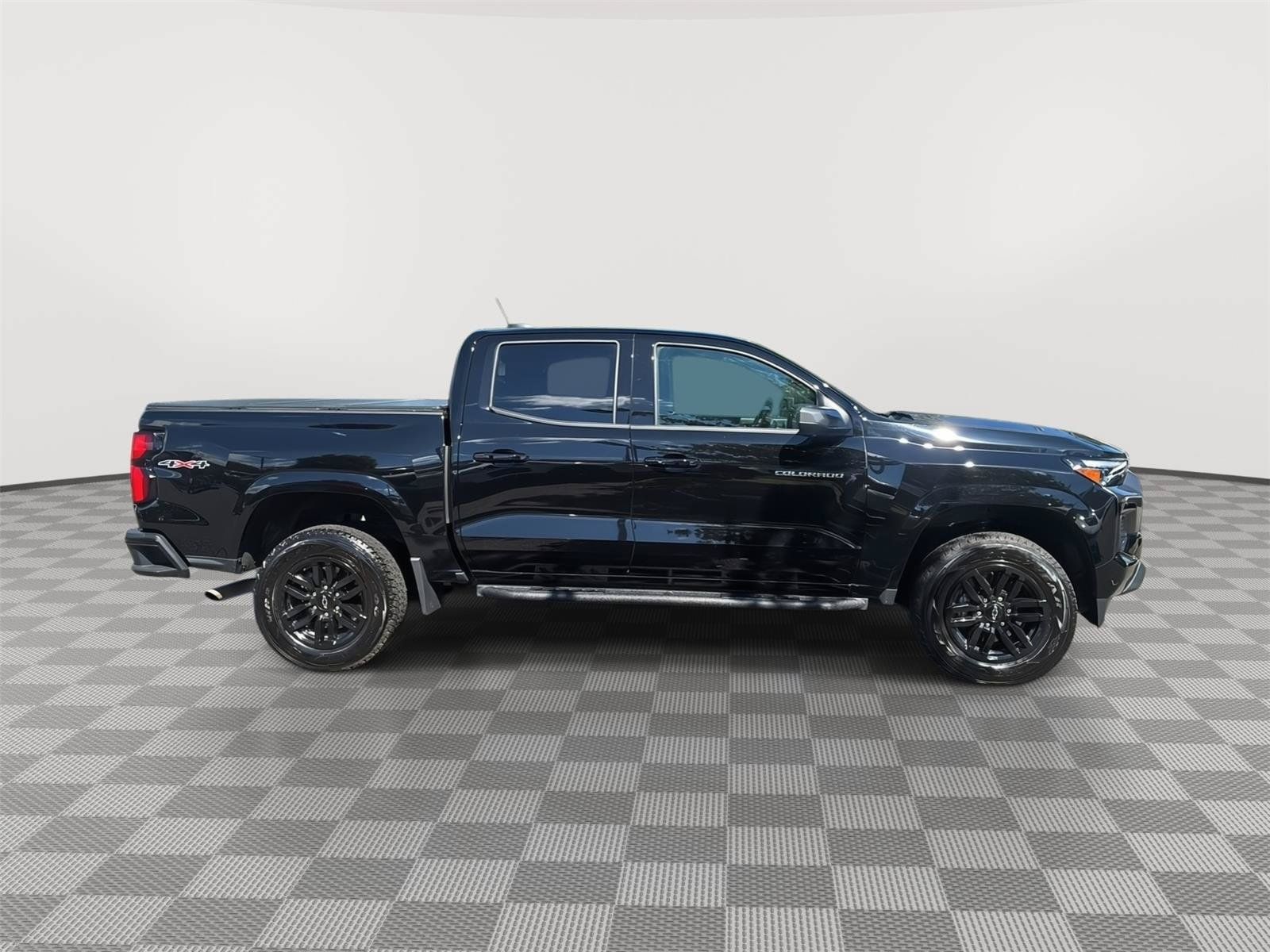 Used 2026 Chevrolet Colorado LT w/ LT Convenience Package AWD/4WD image 4