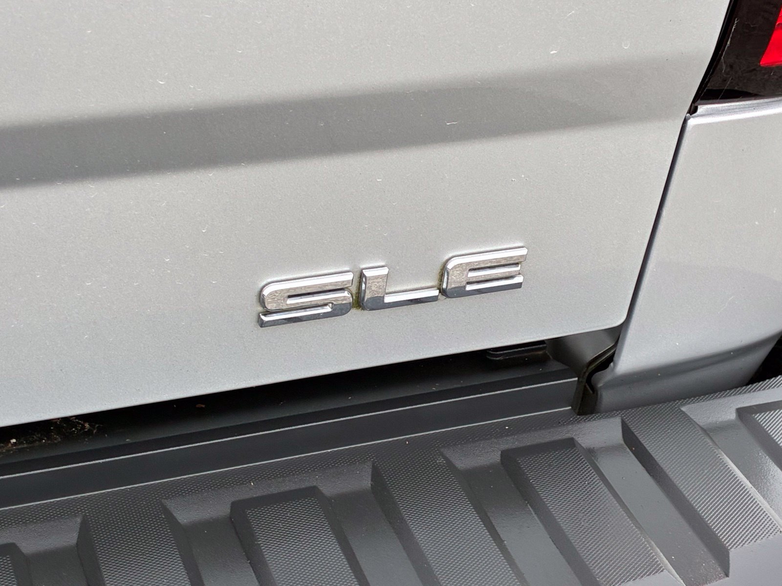 Used 2016 GMC Sierra 1500 SLE w/ SLE Value Package RWD image 12