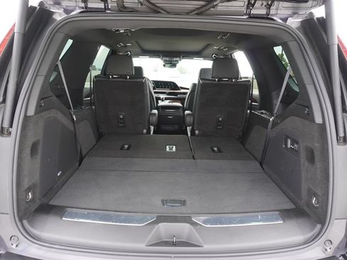 Certified 2024 Cadillac Escalade Premium Luxury w/ Performance Package AWD/4WD image 8