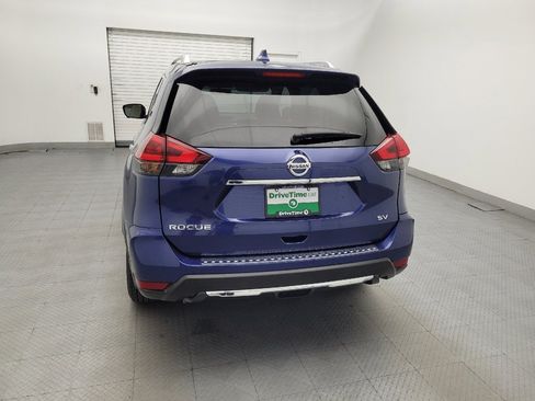 Used 2018 Nissan Rogue SV w/ Premium Package FWD image 6