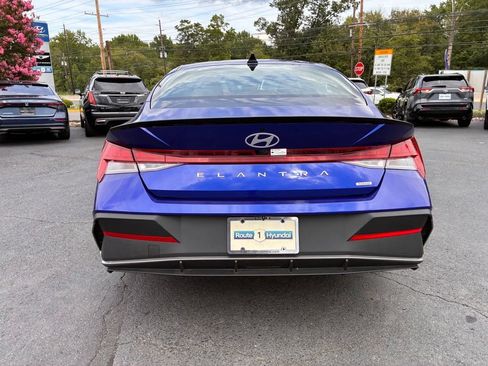 Used 2025 Hyundai Elantra SEL FWD image 6