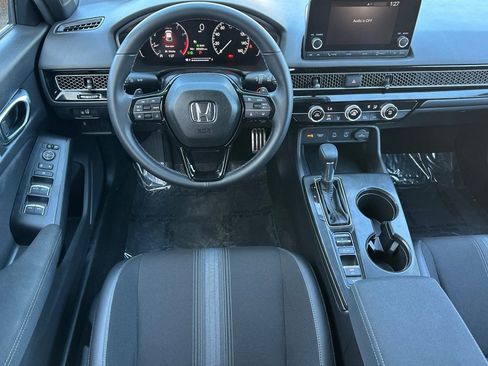 Used 2025 Honda Civic Sport image 15