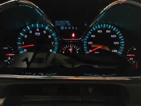 Used 2017 Chevrolet Traverse LT w/ Style and Technology Package FWD image 23