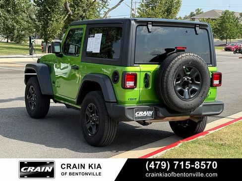 Used 2025 Jeep Wrangler Sport AWD/4WD image 5