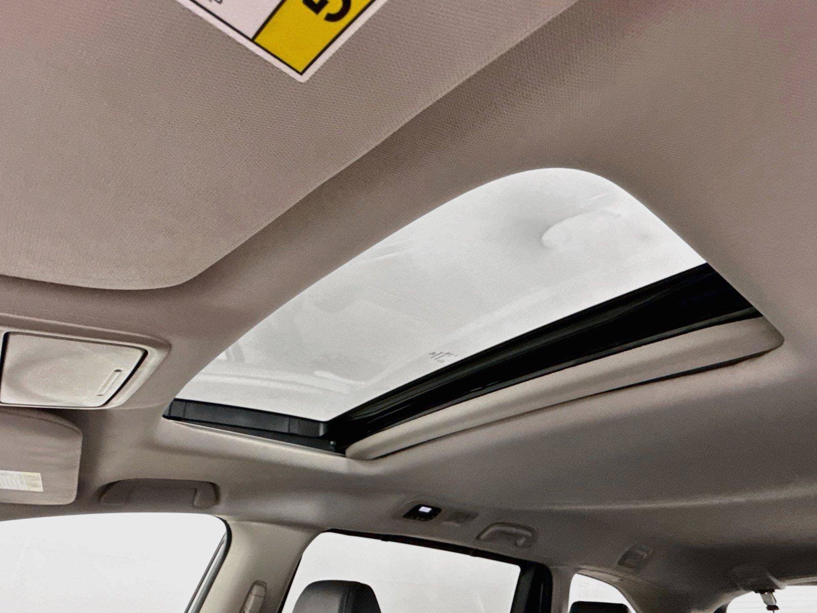 Certified 2025 Honda Odyssey EX-L image 17