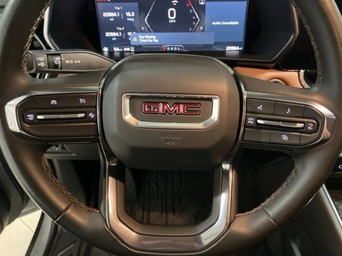 Used 2024 GMC Canyon AT4 w/ Technology Package image 13