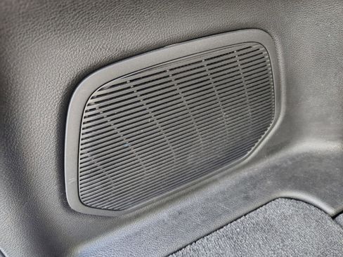 Certified 2025 Jeep Grand Cherokee L Limited w/ Luxury Tech Group II image 15