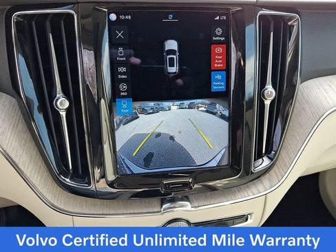 Certified 2023 Volvo XC60 T8 Plus image 17