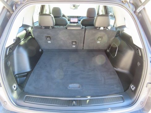 Used 2023 Jeep Grand Cherokee Limited w/ Trailer Tow Prep Group (B) image 16