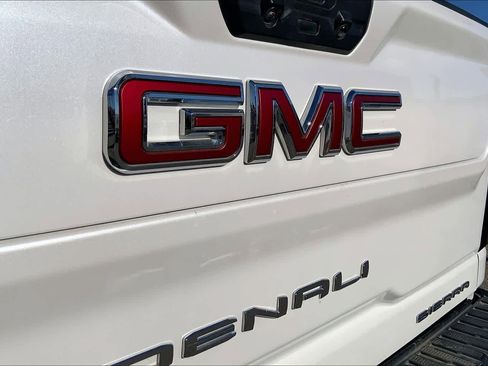 Used 2024 GMC Sierra 2500 Denali w/ Denali Reserve Package image 30