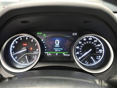 Used 2023 Toyota Camry XLE image 10