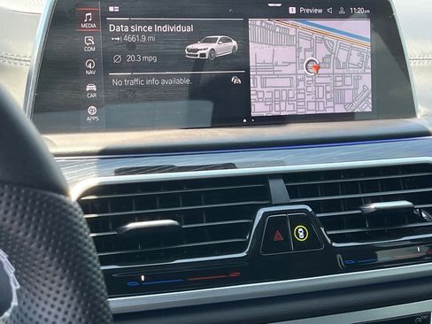 Used 2021 BMW 750i xDrive w/ Executive Package AWD/4WD image 24